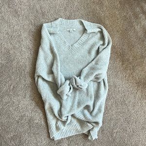 American Eagle light grey waffle knit sweater